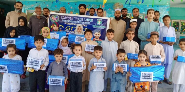 Mardan Life Development Foundation and Al Noor Campus Teachers College Distribute Eid Gifts to Orphans in Baghdad