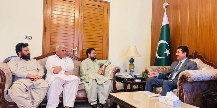 Delegation of Mehsud Press Club SW meets KP Governor