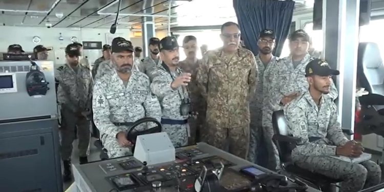 CJCSC General Sahir Shamshad Mirza Visits Naval Base