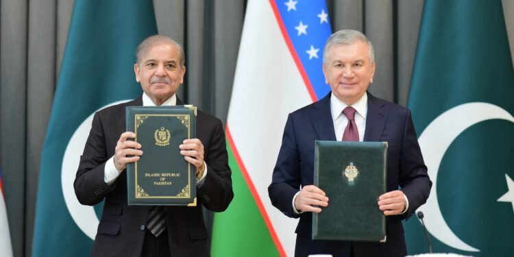 Pak- Uzbekistan sign several MoUs, agreements