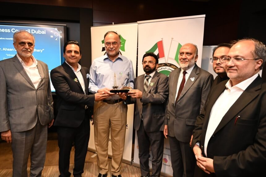 Federal Minister for Planning, Development and Special Initiatives Meets Pakistan Business Council Dubai