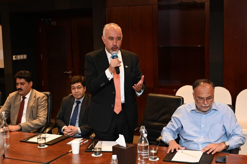 Federal Minister for Planning, Development and Special Initiatives Meets Pakistan Business Council Dubai