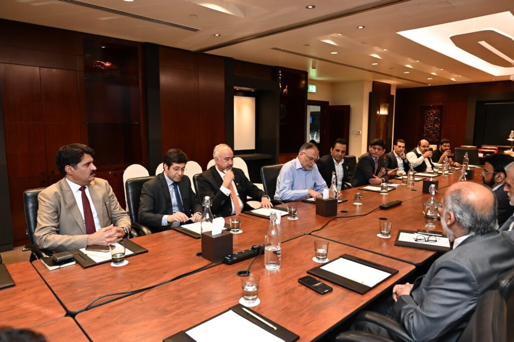 Federal Minister for Planning, Development and Special Initiatives Meets Pakistan Business Council Dubai