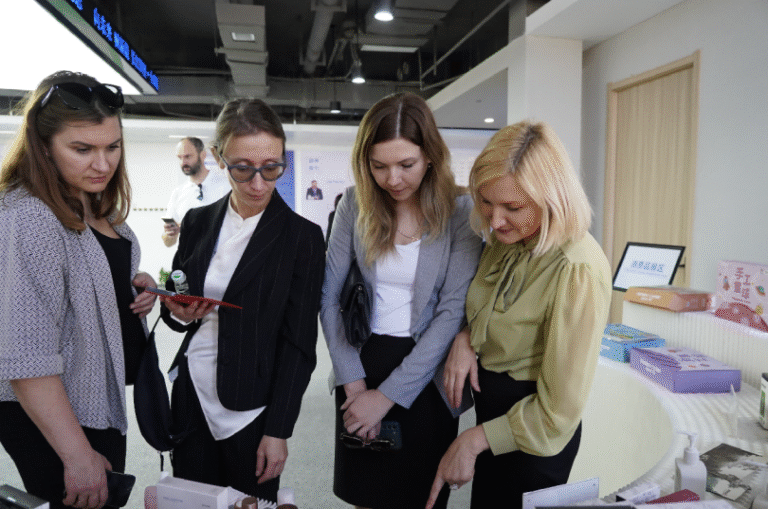 Wuhan startup rides e-commerce boom to reach global markets