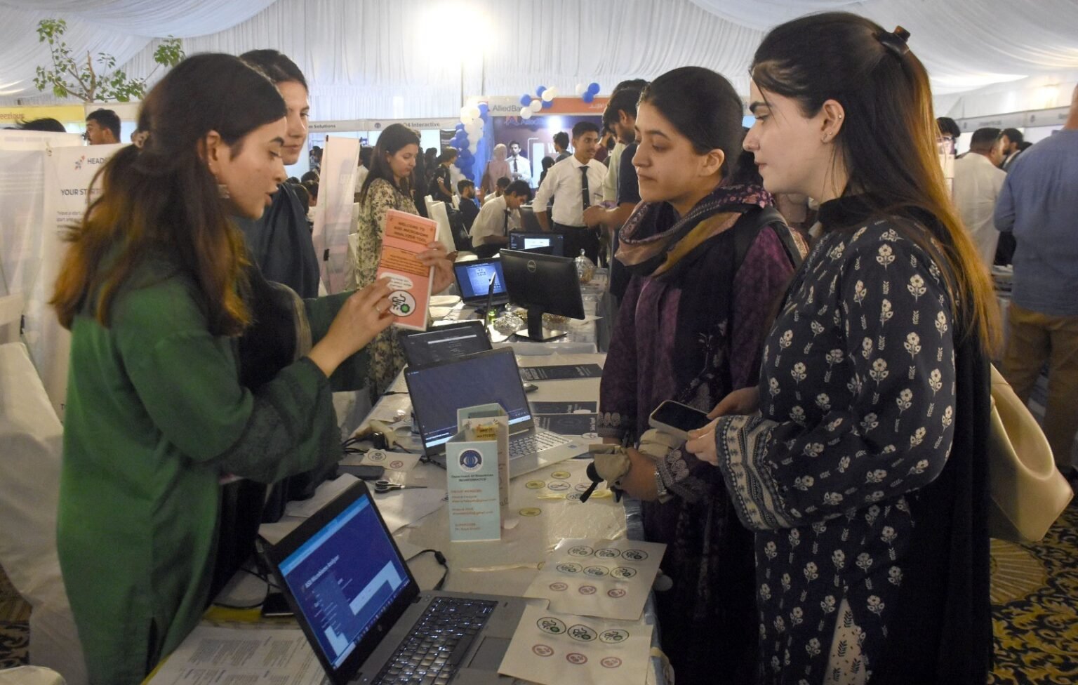 COMSATS University Hosts Successful Career Expo Spring 2025 with 60+ Leading Companies and Student Project Showcase