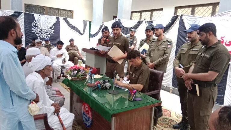 District Police Officer Chakwal reached Chak Asidan Shah to listen to public issues where he organized an open court at Chak Asidan Shah police station