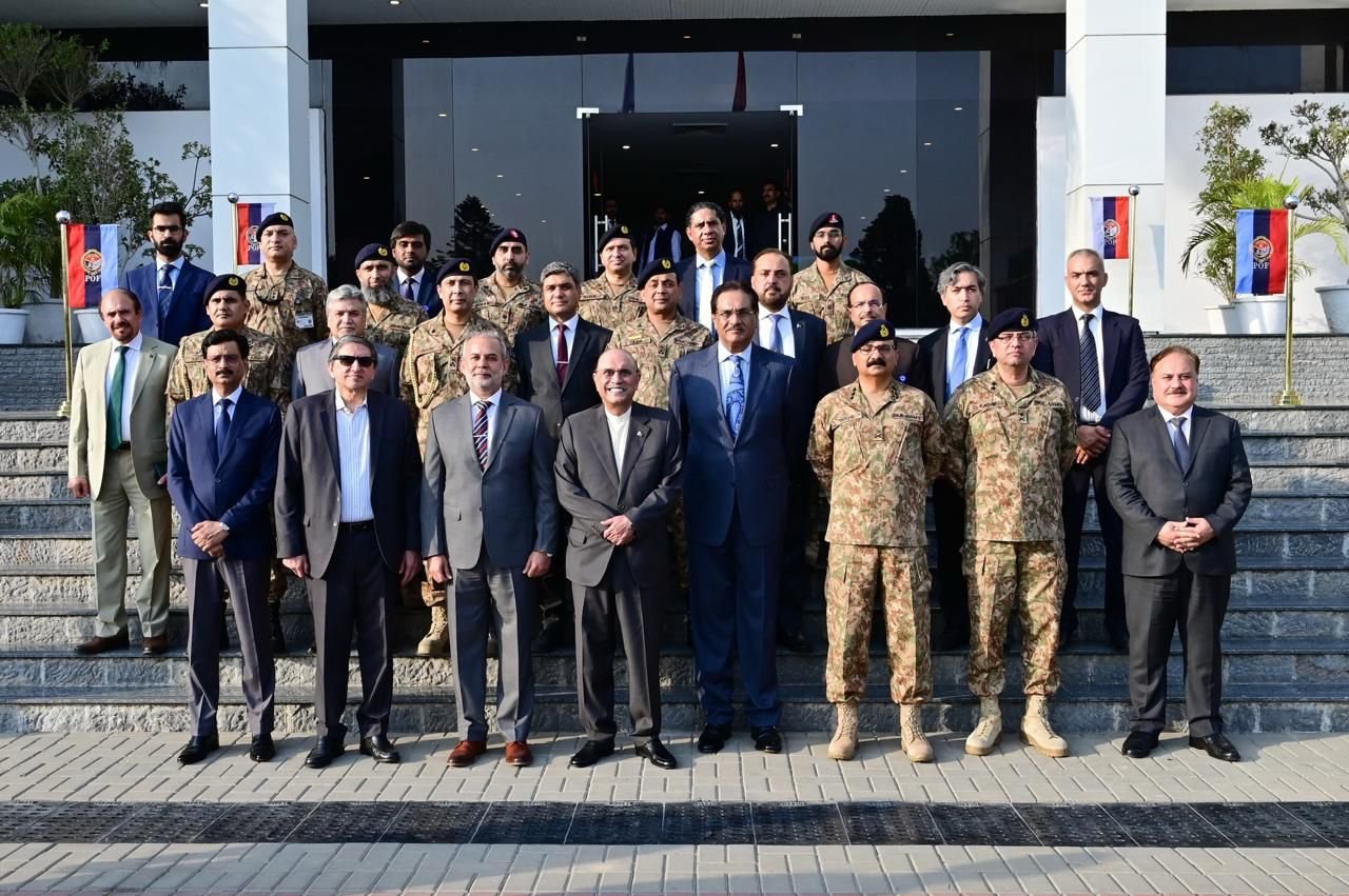 President visits POF for further enhancing country’s defence capabilities President visits POF for further enhancing country’s defence capabilities