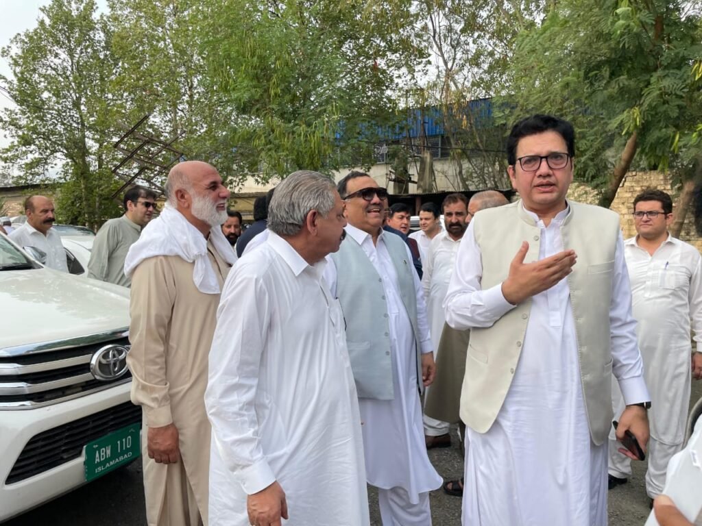 The central government is violating the rights of the people of Khyber Pakhtunkhwa province