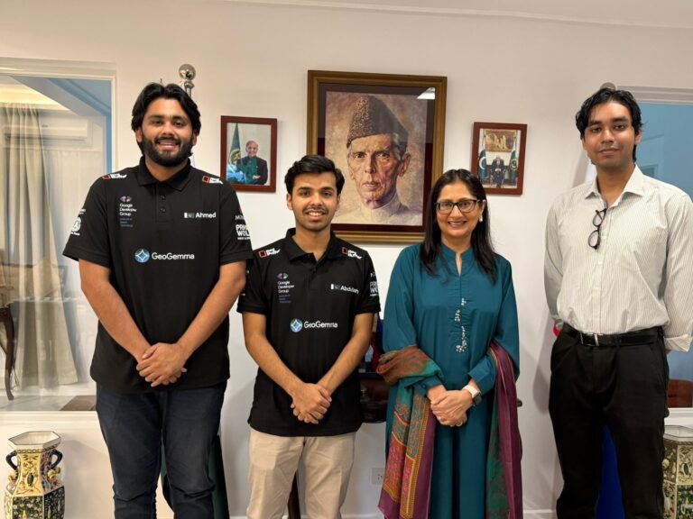 Pakistani Students Earn Global Acclaim at 2025 APAC Solution Challenge