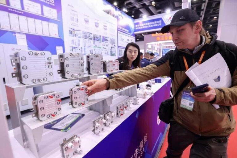Why does China, a developing country, remain committed to carbon reduction? Why does China, a developing country, remain committed to carbon reduction?
