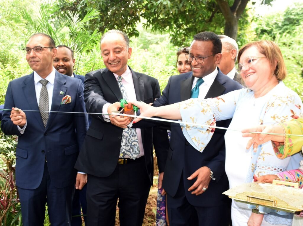 Pakistan Joins Ethiopia in Historic 700 Million Plant in One Day Initiative Pakistan Joins Ethiopia in Historic 700 Million Plant in One Day Initiative
