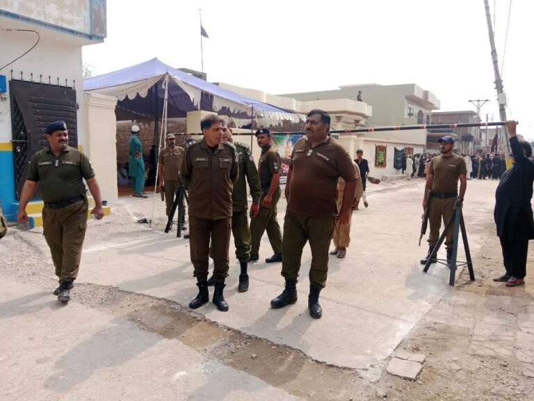 Faisal Saleem, visited the ongoing procession at Imam bargah Qaiser Zainab in the jurisdiction of Police Station