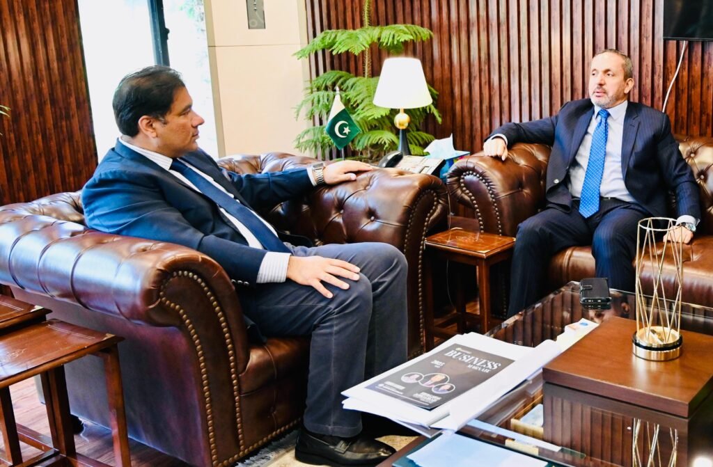 Meeting held in a very cordial atmosphere in which matters of mutual interest came under discussion Meeting held in a very cordial atmosphere in which matters of mutual interest came under discussion