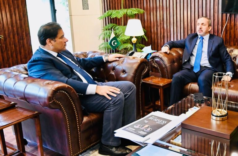Meeting held in a very cordial atmosphere in which matters of mutual interest came under discussion Meeting held in a very cordial atmosphere in which matters of mutual interest came under discussion