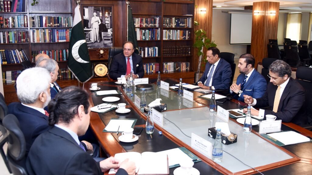 Govt values input from business and industry leaders, Senator Aurangzeb Govt values input from business and industry leaders, Senator Aurangzeb