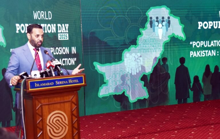 Pakistan's population growth reached a critical level, Mustafa Kamal