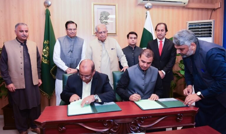 Ministry of Housing and Works and Fakt Exhibitions (Pvt.) Ltd. sign MoU to organize Build Pakistan Exhibition and Conference 2025 Ministry of Housing and Works and Fakt Exhibitions (Pvt.) Ltd. sign MoU to organize Build Pakistan Exhibition and Conference 2025