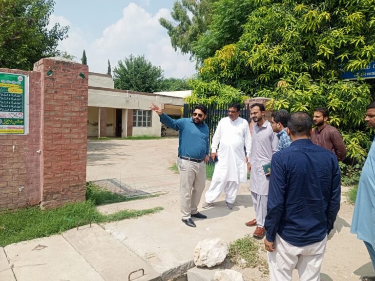 Muhammad Shehab Aslam, visited various areas of the city in view of the monsoon season