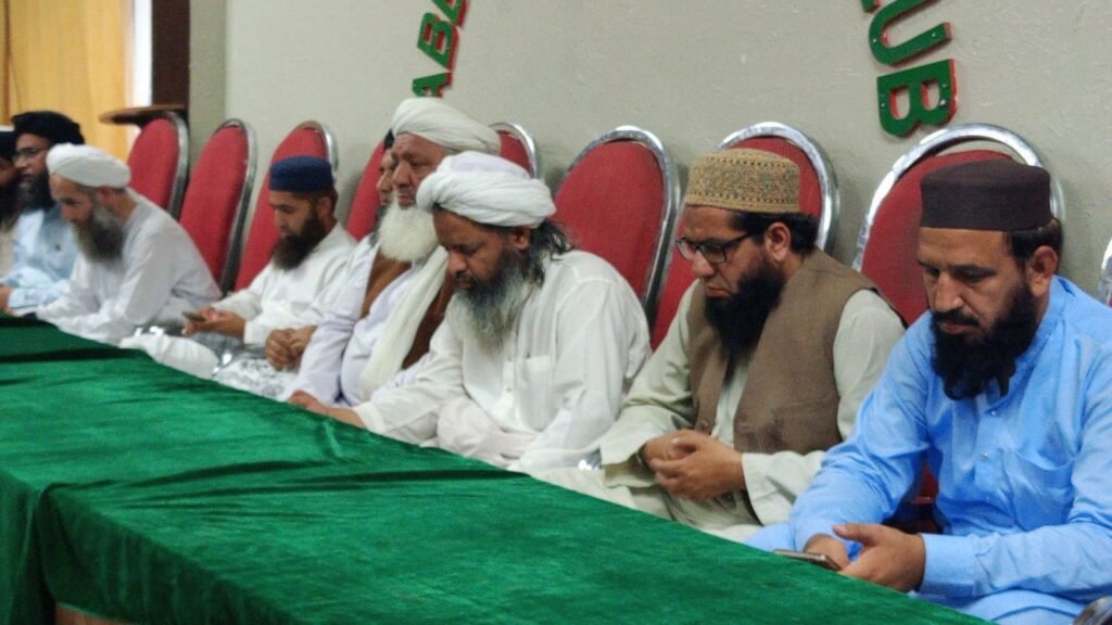 Scholars of the district protested against the worst violence against Imam Masjid Maulana Amir Muawiya Scholars of the district protested against the worst violence against Imam Masjid Maulana Amir Muawiya