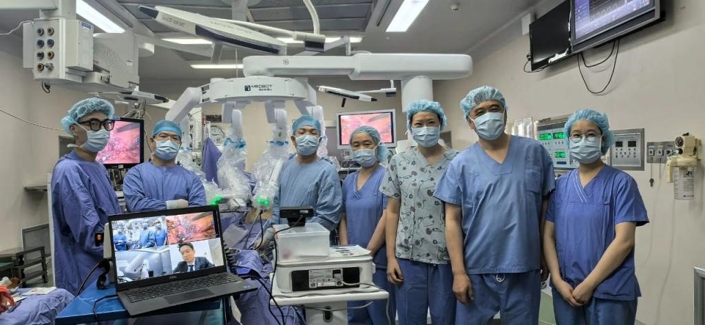 Chinese surgical robot enables cross-continental operation Chinese surgical robot enables cross-continental operation