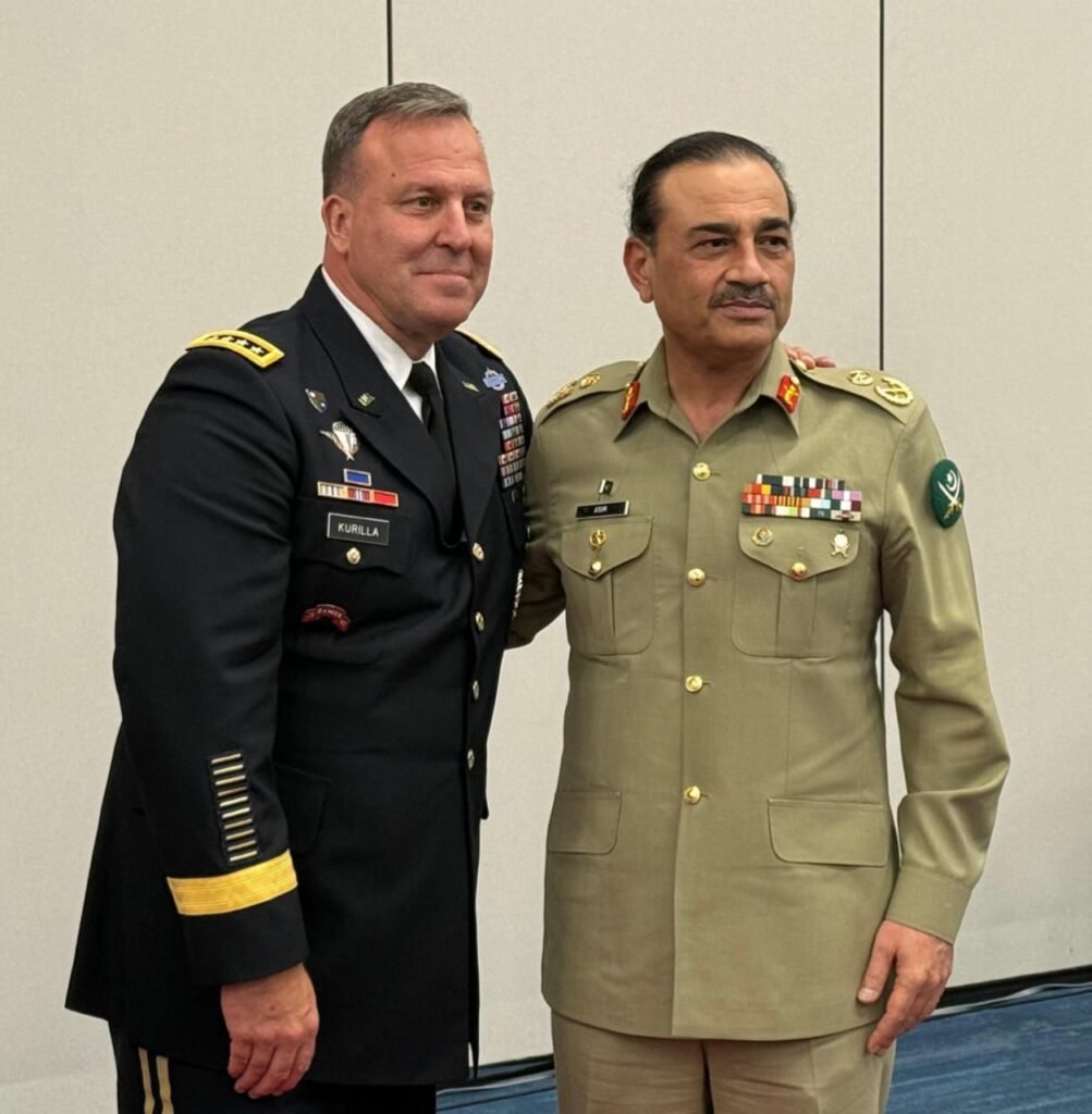 COAS Undertakes Official Visit to US, Attends CENTCOM Change of Command, Engages with US Leadership and Pakistani Diaspora COAS Undertakes Official Visit to US, Attends CENTCOM Change of Command, Engages with US Leadership and Pakistani Diaspora