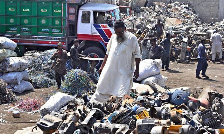 Working group set up to tackle e-waste issue in Pakistan