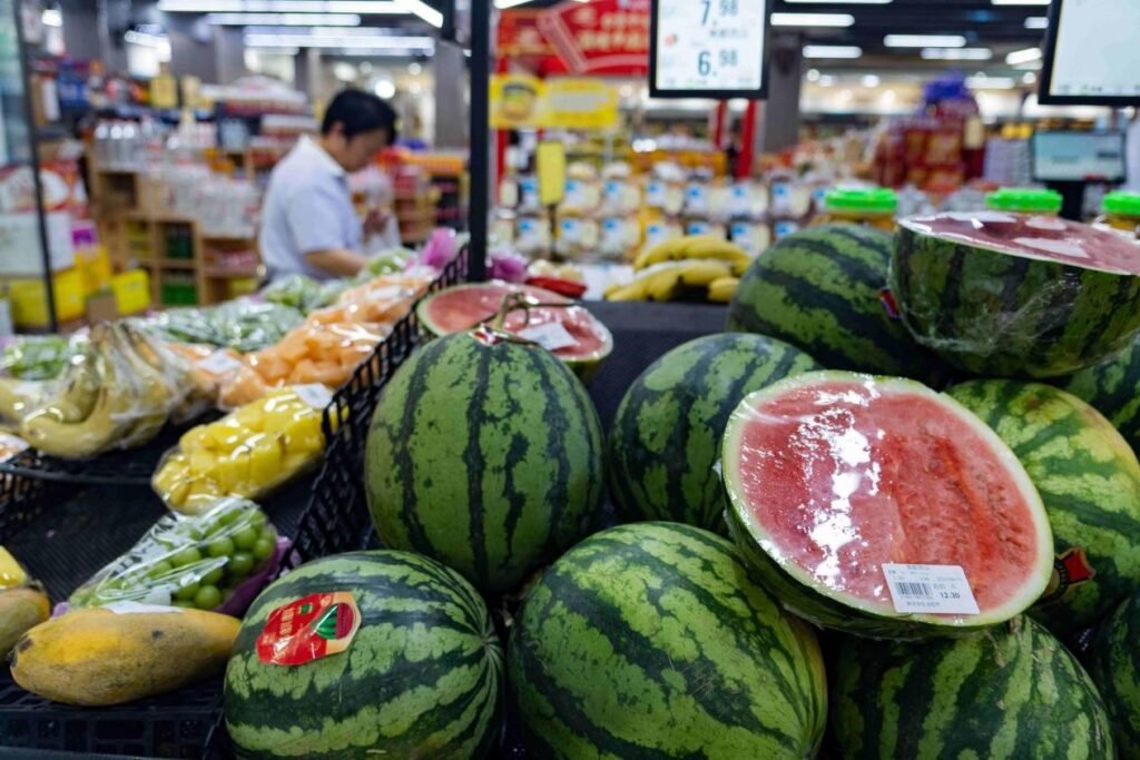 Fruit prices in China becoming more affordable Fruit prices in China becoming more affordable