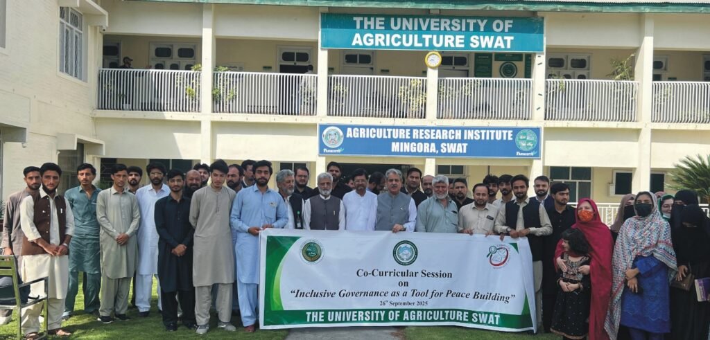 Students and faculty at UoAS attend a session on inclusive governance for peace building.