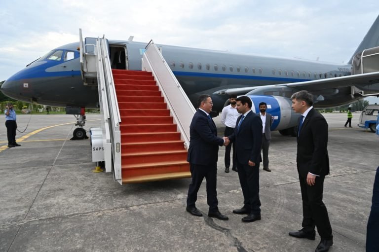 Kazakh Deputy PM/FM Arrives in Islamabad for Two-Day Visit
