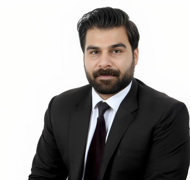 Malik Ali Nawaz Vows to Uphold Lawyers’ Dignity and Welfare in Taxila Bar Association Elections Malik Ali Nawaz Taxila Bar candidate speaking at event