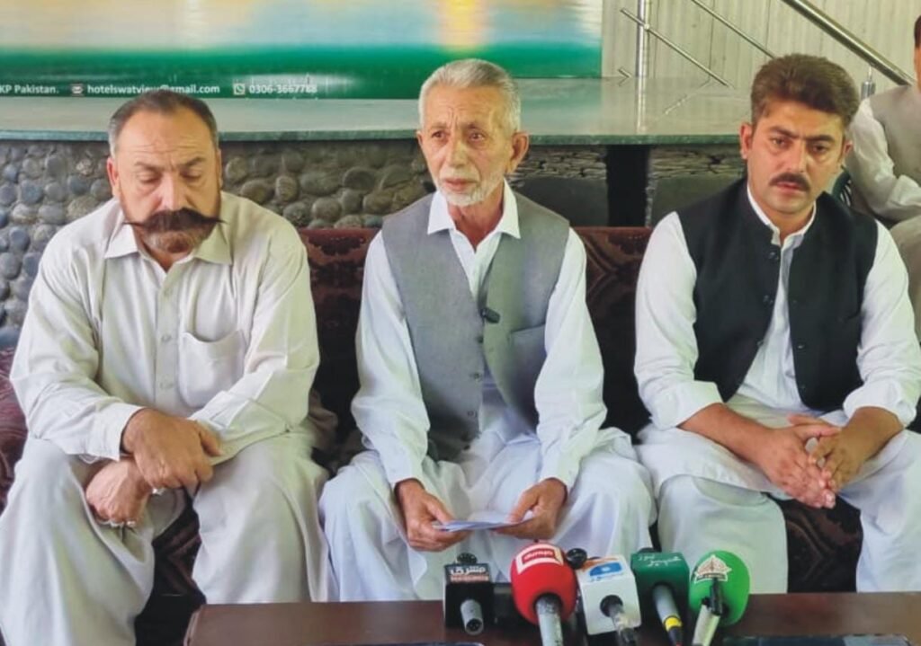 Malik Siddique Ahmad speaking during Swat tourism crackdown protest