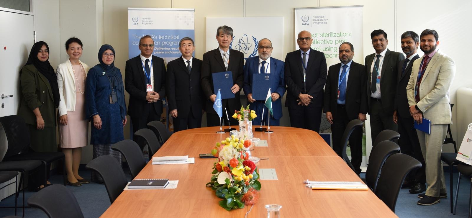 Pakistan, IAEA Step Up Partnership for Peaceful Nuclear Applications
