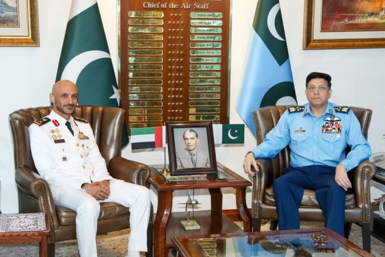 COMMANDER NAVAL FORCES OF UNITED ARAB EMIRATES VISITS AIR HEADQUARTERS