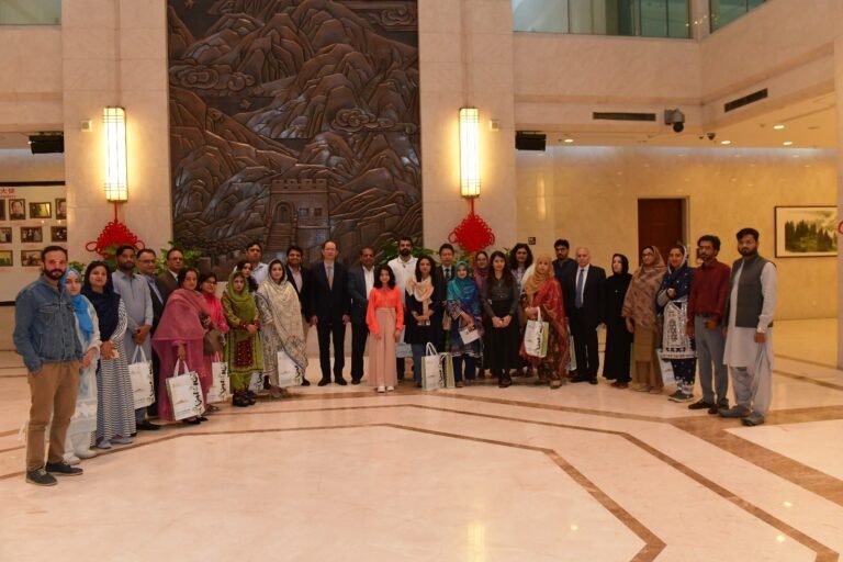 Media's role significant in communicating bilateral relations, CPEC projects: Chinese envoy
