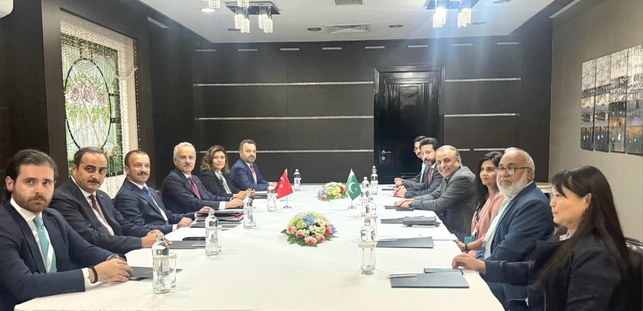 Abdul Aleem Khan Urges Regional Connectivity at Silk Way Forum
