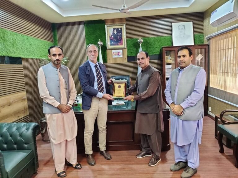Ancient Barikot Discoveries Shed Light on Swat’s Glorious Past Dr. Luca Maria Olivieri delivering a lecture on ancient Barikot discoveries at the University of Swat