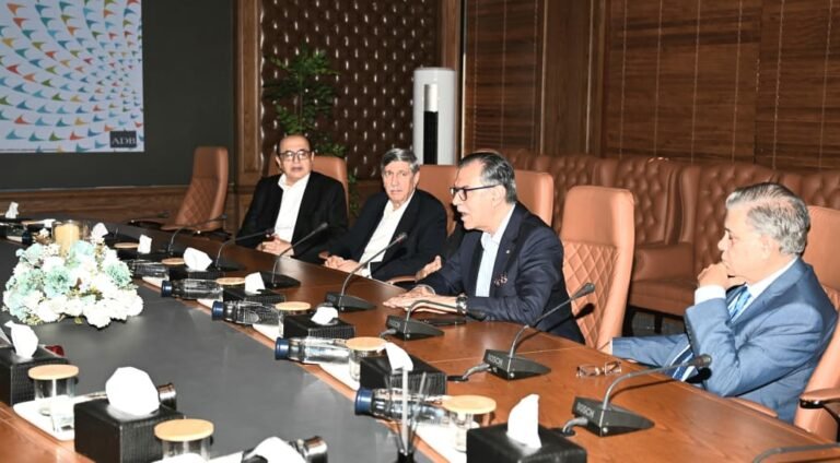 CDA Chairman meets Aga Khan University team to plan teaching hospital in Islamabad