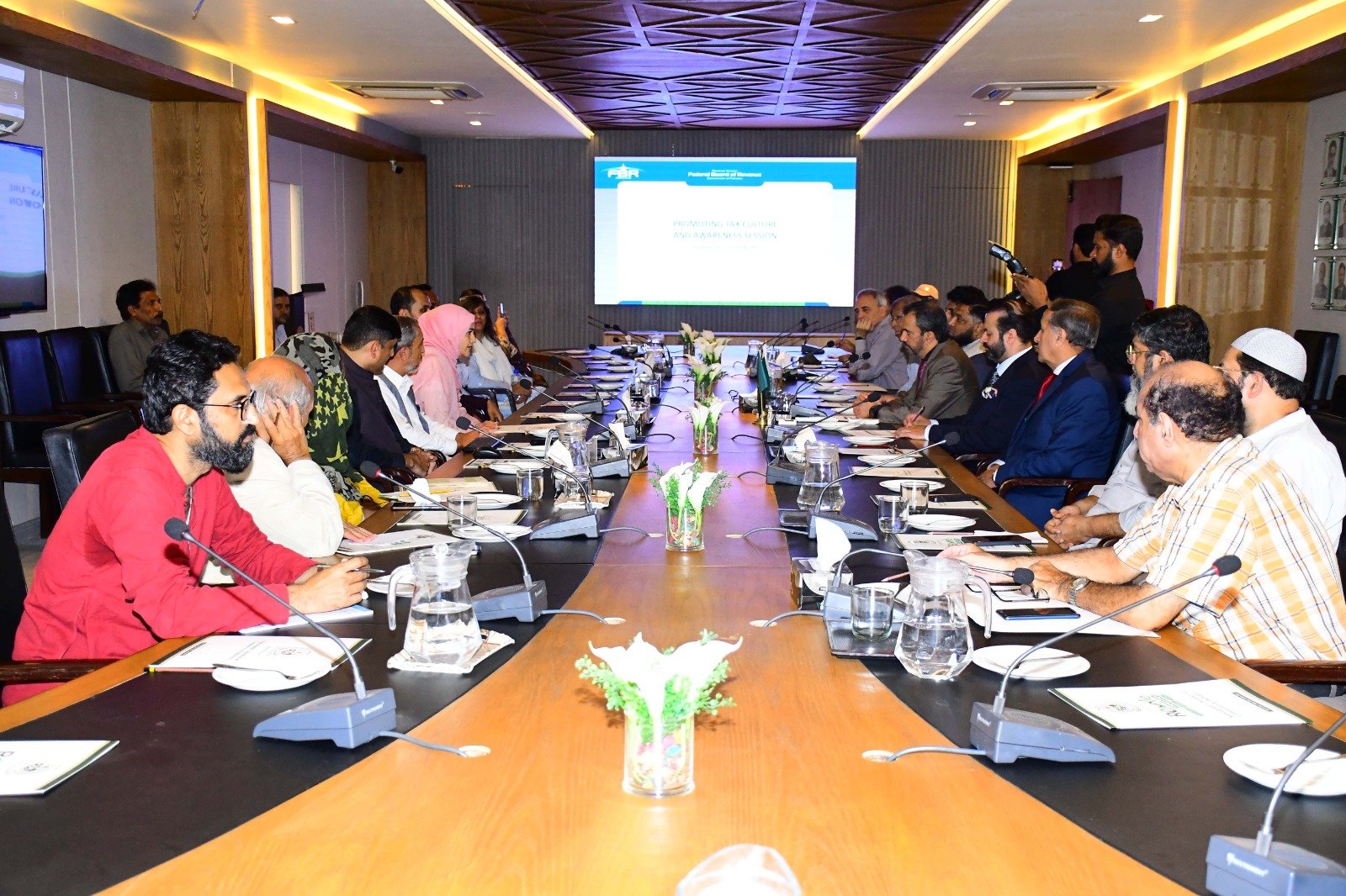 FBR Conducts Tax Awareness Session at RCCI to Promote Voluntary Compliance