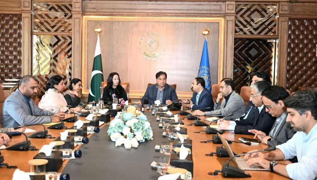Chairman CDA and DG Pak-EPA chair meeting on Islamabad air pollution strategy