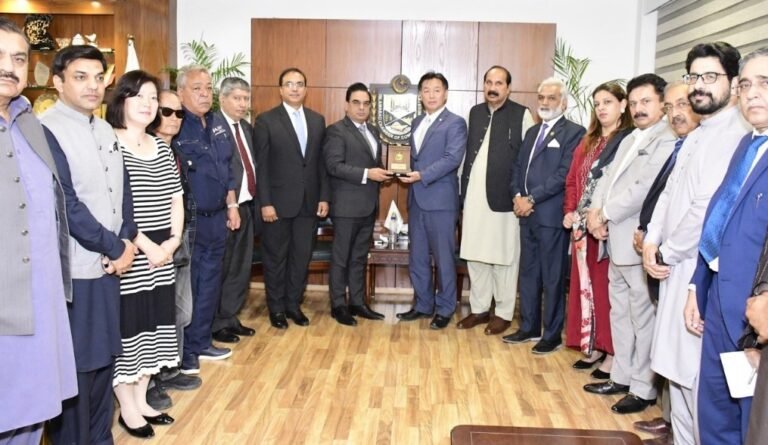 Kobayashi Yuji leading Japanese business delegation at ICCI to discuss Japan-Pakistan trade, IT, and workforce cooperation