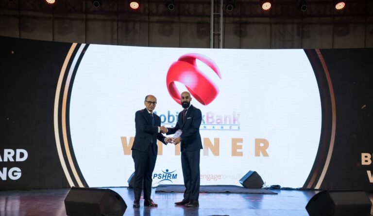 Mobilink Bank team celebrates Best Place to Work award at 2025 ceremony