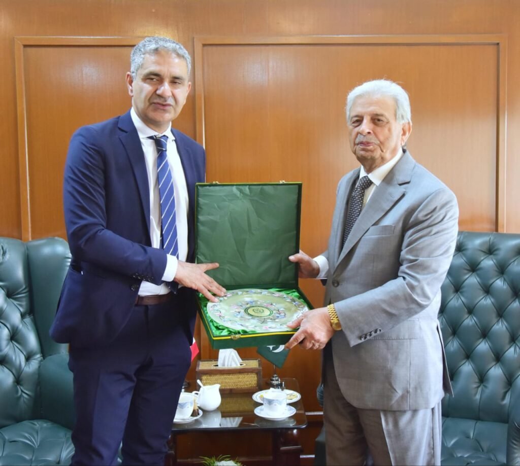 Pakistan, Canada Vow to Deepen Agricultural Cooperation Pakistan-Canada meeting on agricultural trade, food safety, and technology collaboration