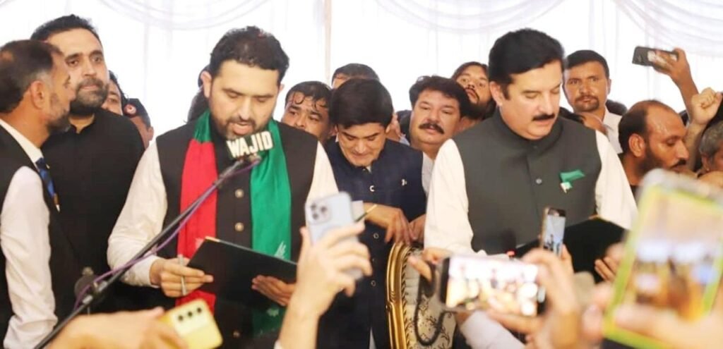 Sohail Afridi Sworn in as Chief Minister of Khyber Pakhtunkhwa Sohail Afridi taking oath as Chief Minister at Governor’s House Peshawar