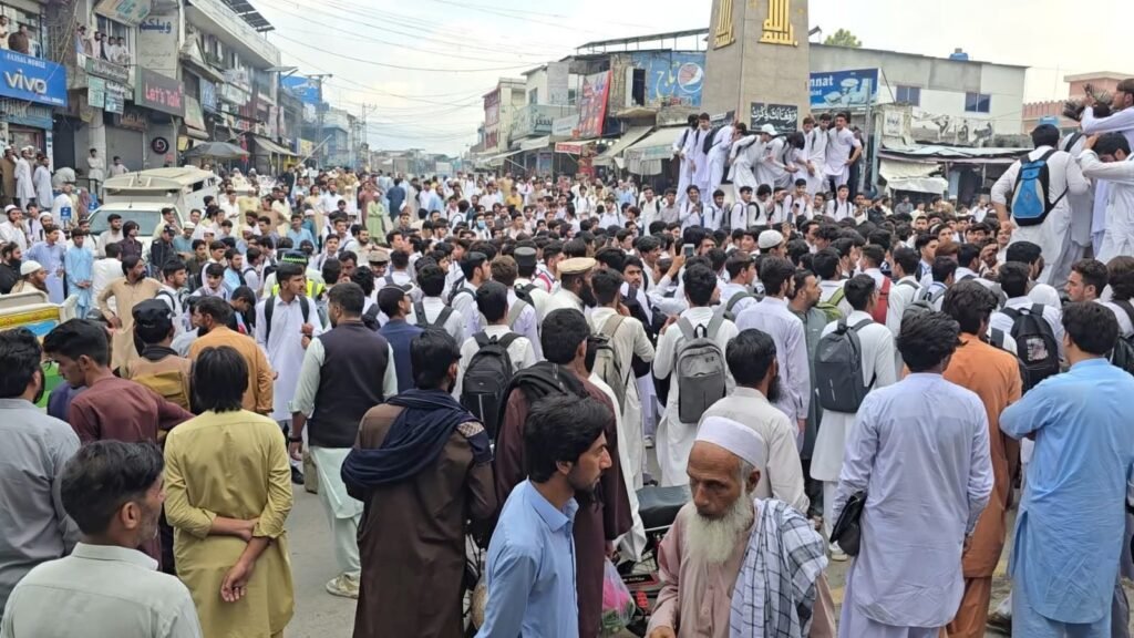Students Protest College Privatization in Swat, Roads Blocked Students protesting college privatization in Saidu Sharif, Swat