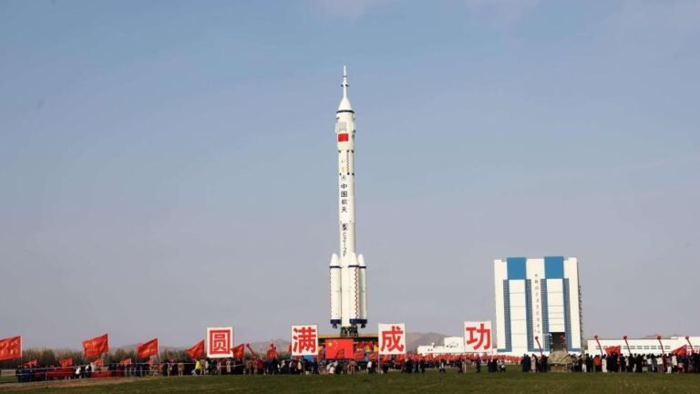 Shenzhou-21 heads for space: New milestones in China's space program Shenzhou-21 spacecraft launch from Jiuquan carrying astronauts and scientific experiments to China’s space station