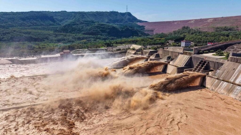 Yellow River water and sediment regulation with Xiaolangdi reservoir and digital twin technology