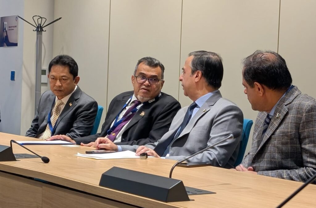 Pakistan and Malaysia discuss direct feeder lines to reduce freight costs and expand maritime training