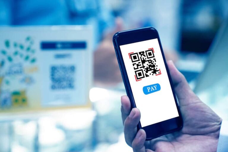 Citizens use digital payment services as Khyber Pakhtunkhwa moves 43 public services to a cashless system.