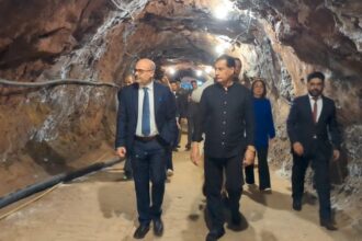 Speaker Ayaz Sadiq and Chinese Delegation Visit Khewra Salt Mine to Explore Pakistan’s Natural Wonders