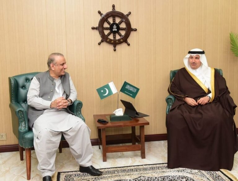 Pakistan Saudi infrastructure meeting at PIMEC 2025 to expand transport and logistics cooperation